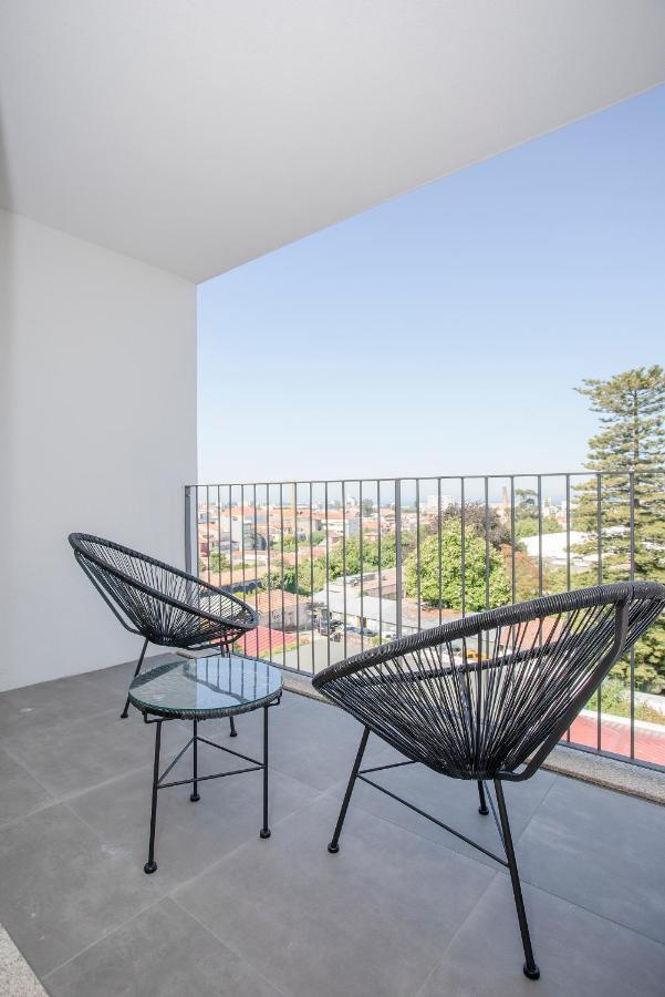 Liiiving In - View Apartment