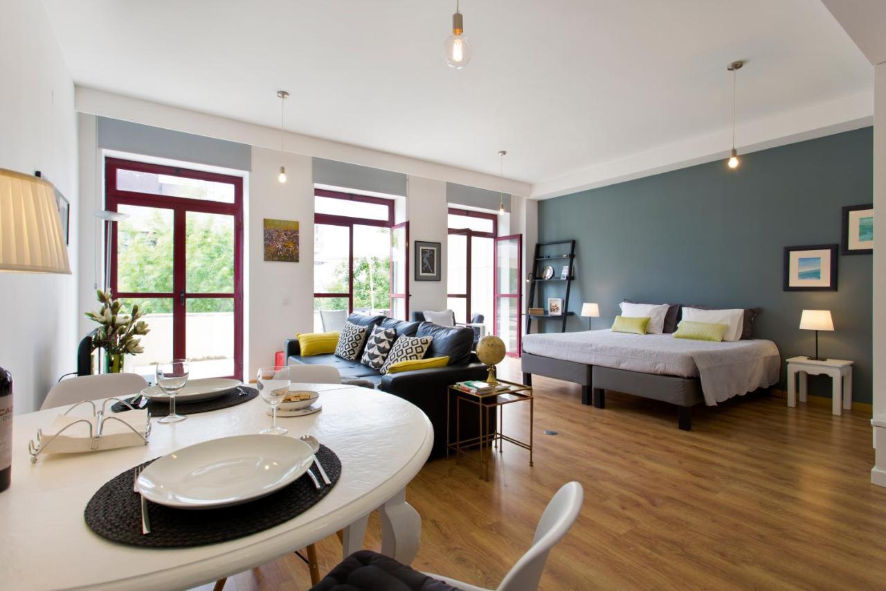 Apartment Terrace *