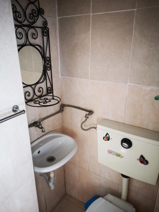 Al- Almada 4 Homestay