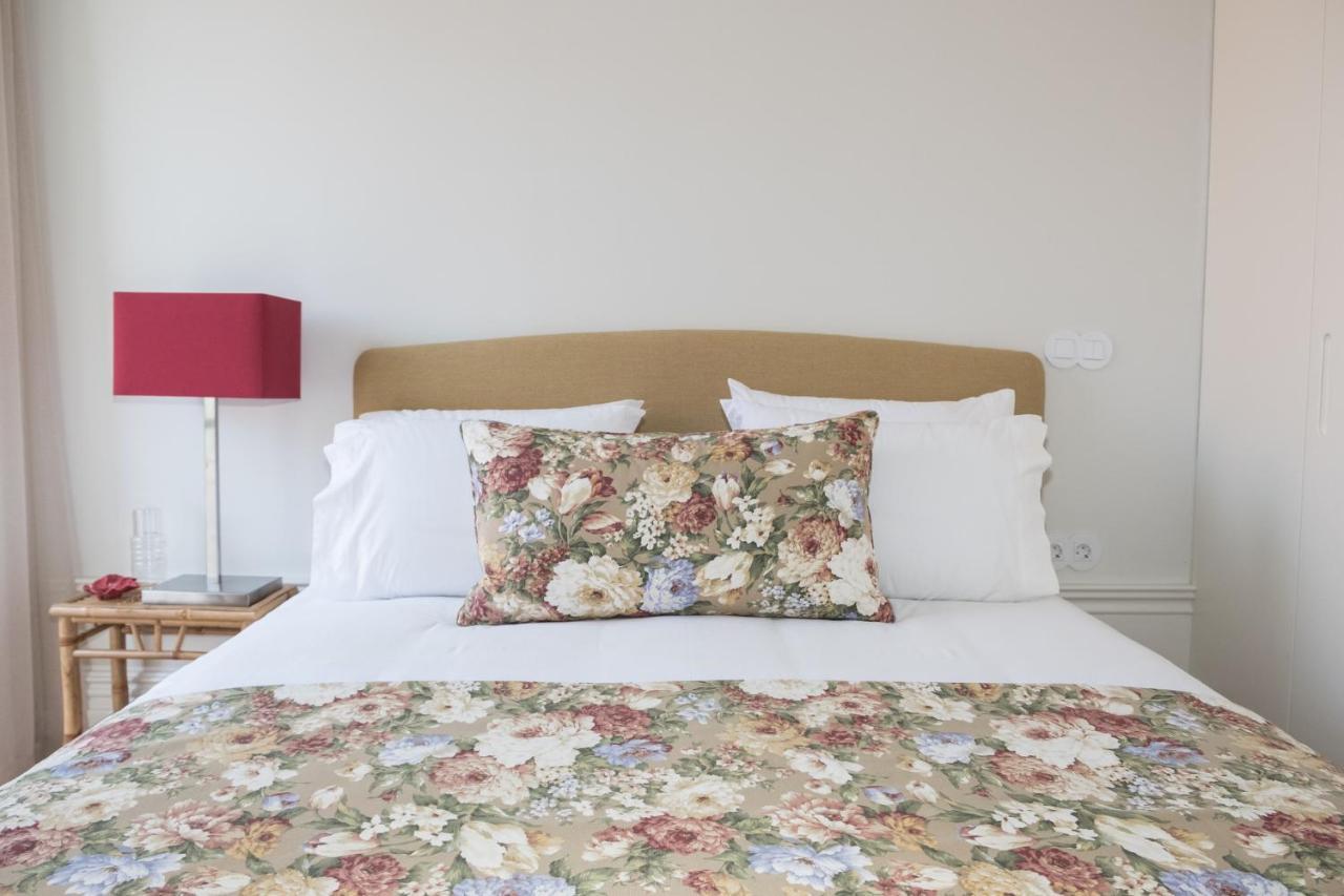 Apartment Boutique Rentals-flores Chic In Historical Center