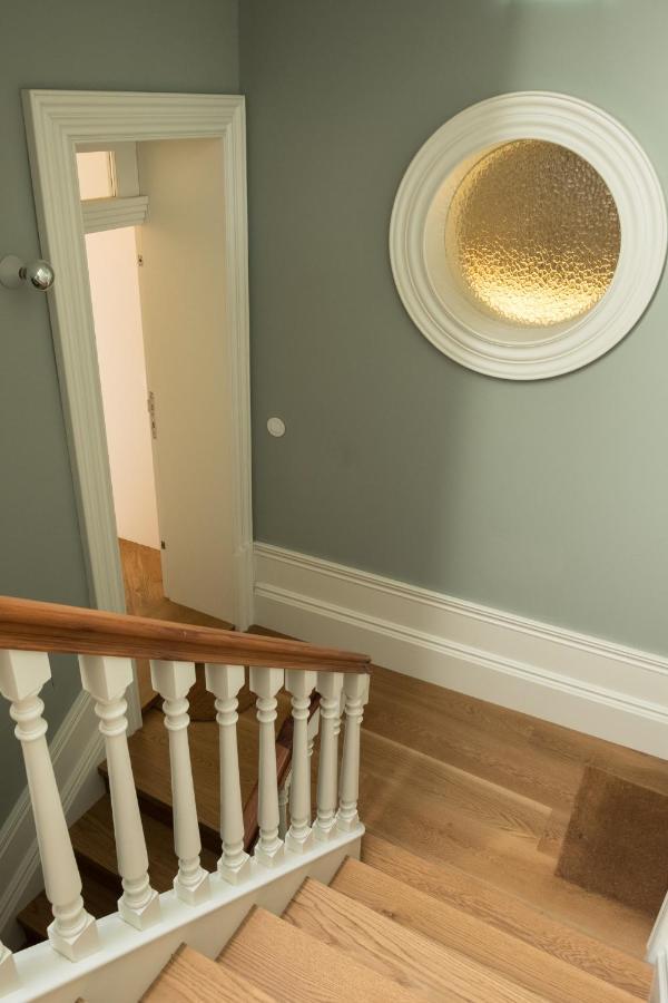 Boutique Rentals-flores Chic In Historical Center Apartment Porto