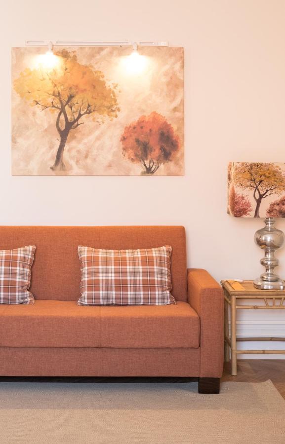 Boutique Rentals-flores Chic In Historical Center *