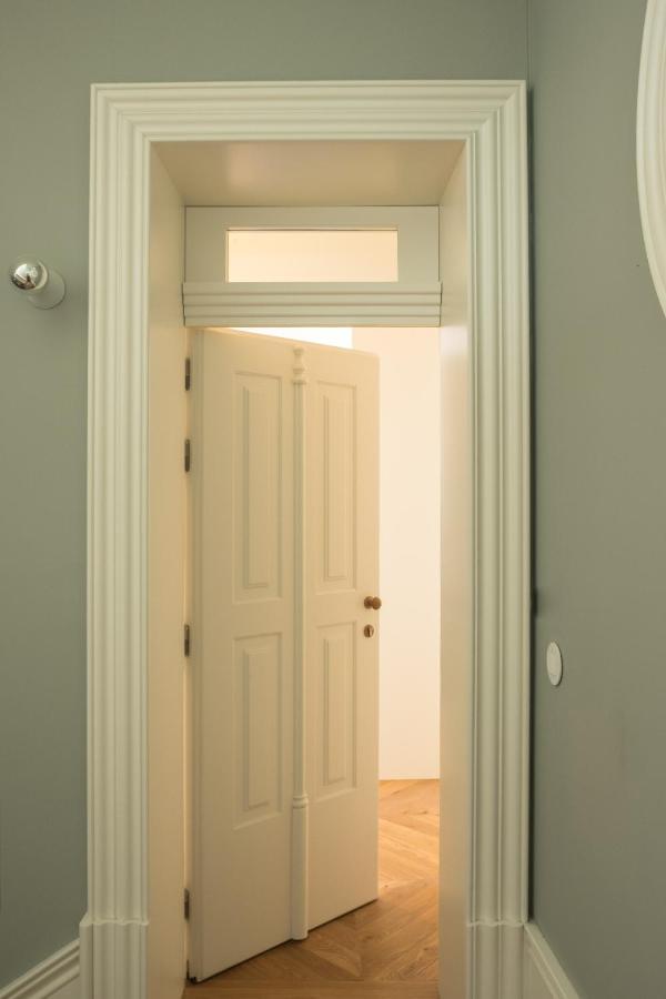 Apartment Boutique Rentals-flores Chic In Historical Center