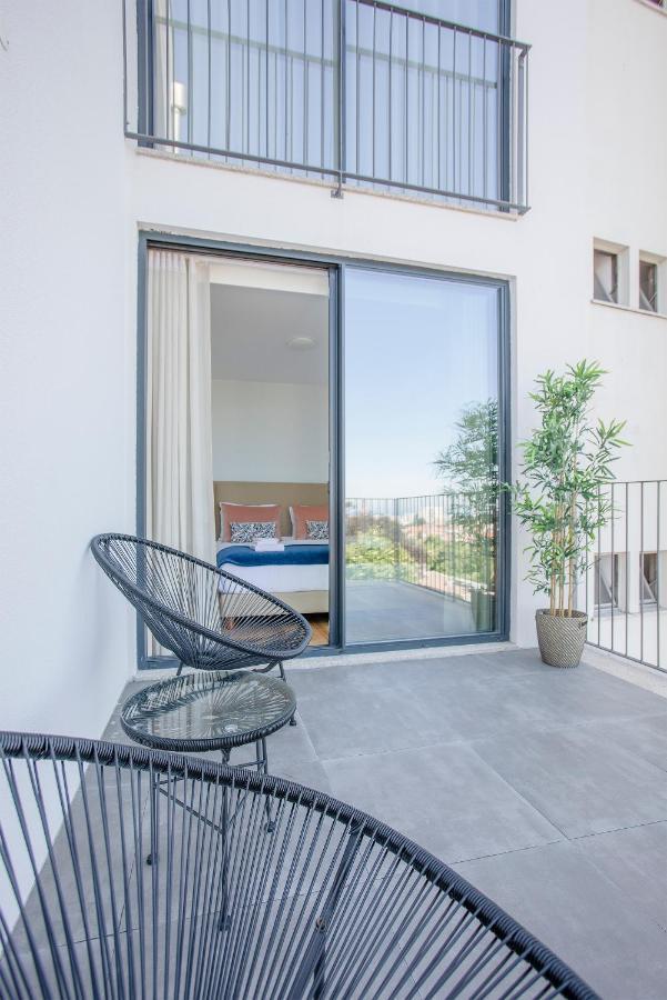 Liiiving In - View Apartment Porto