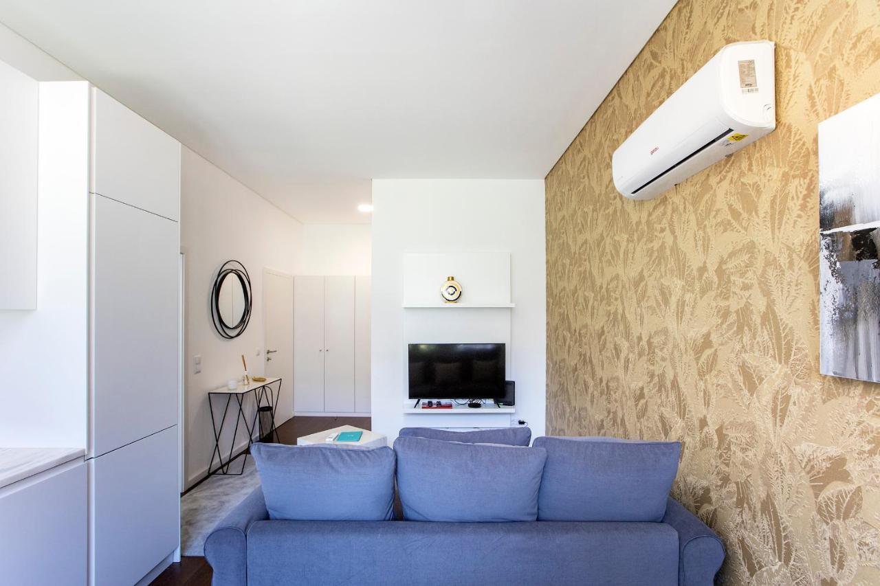 Superb 1br Flat W/ Garden, Ac & Free Parking By Lovelystay Porto