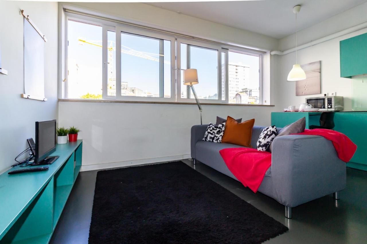Apartment In Center 1t