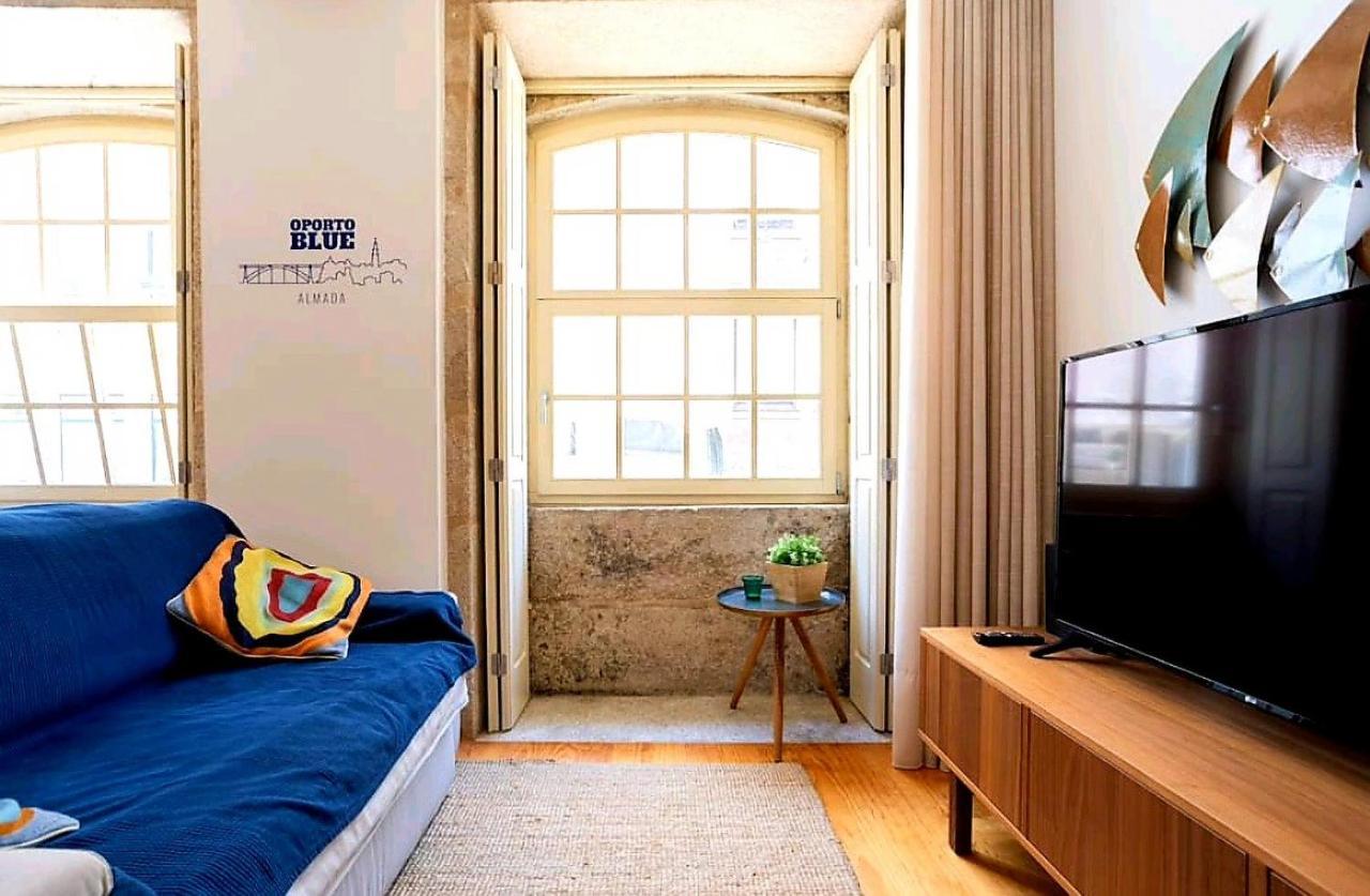 Blue Almada Apartment *