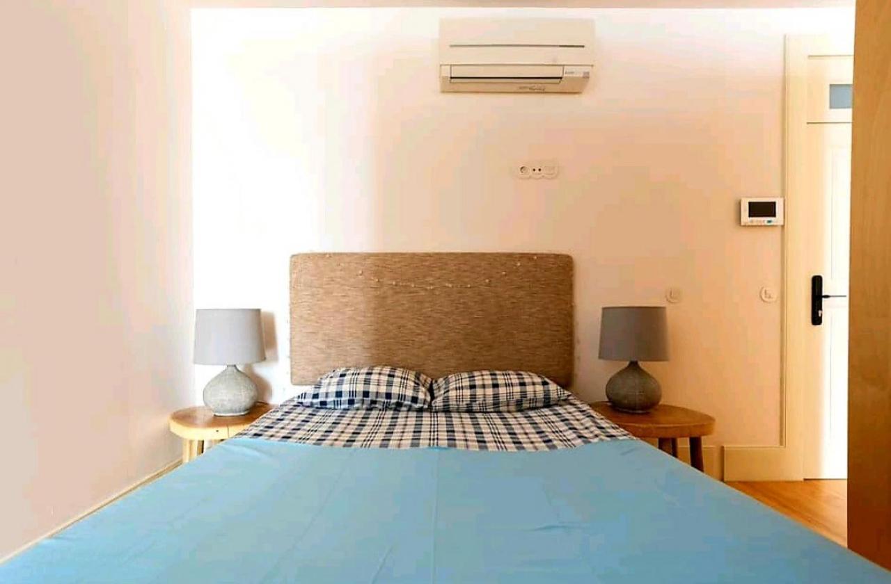 Blue Almada Apartment