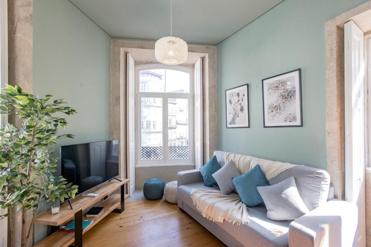 Apartment Mouzinho Darling 1br W/ Ac In Center By Lovelystay *