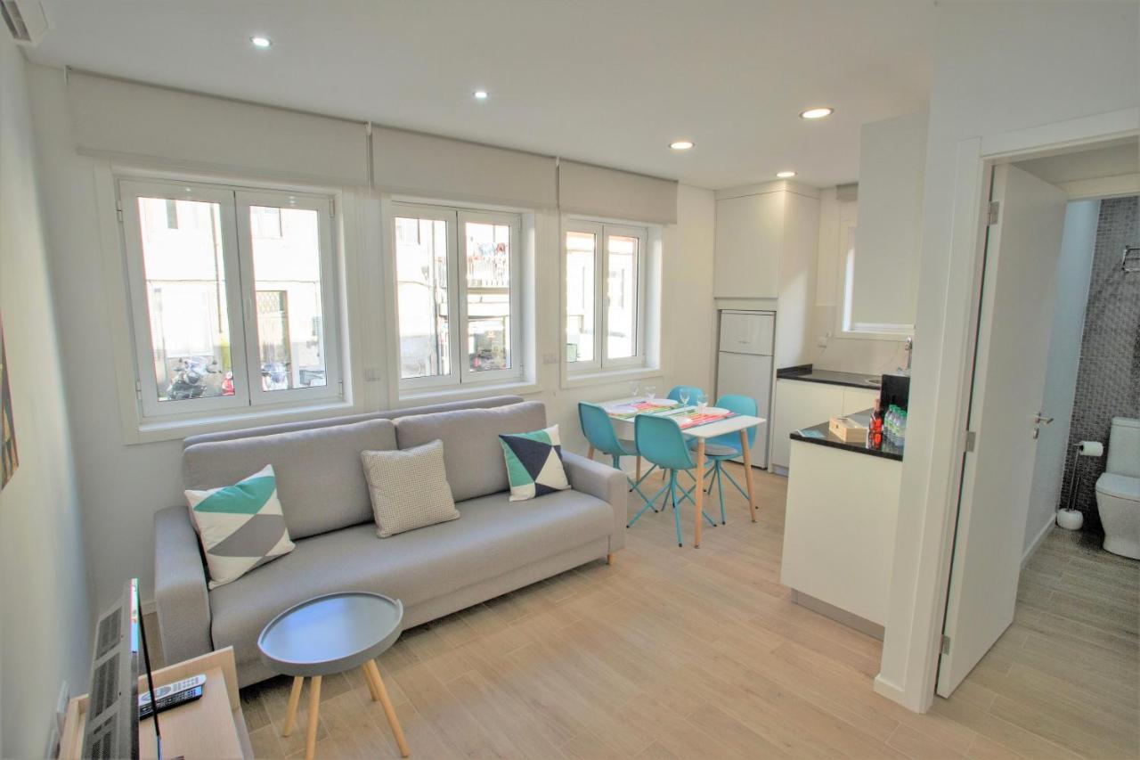 Apartment Camoes 691 Design By Hosts *