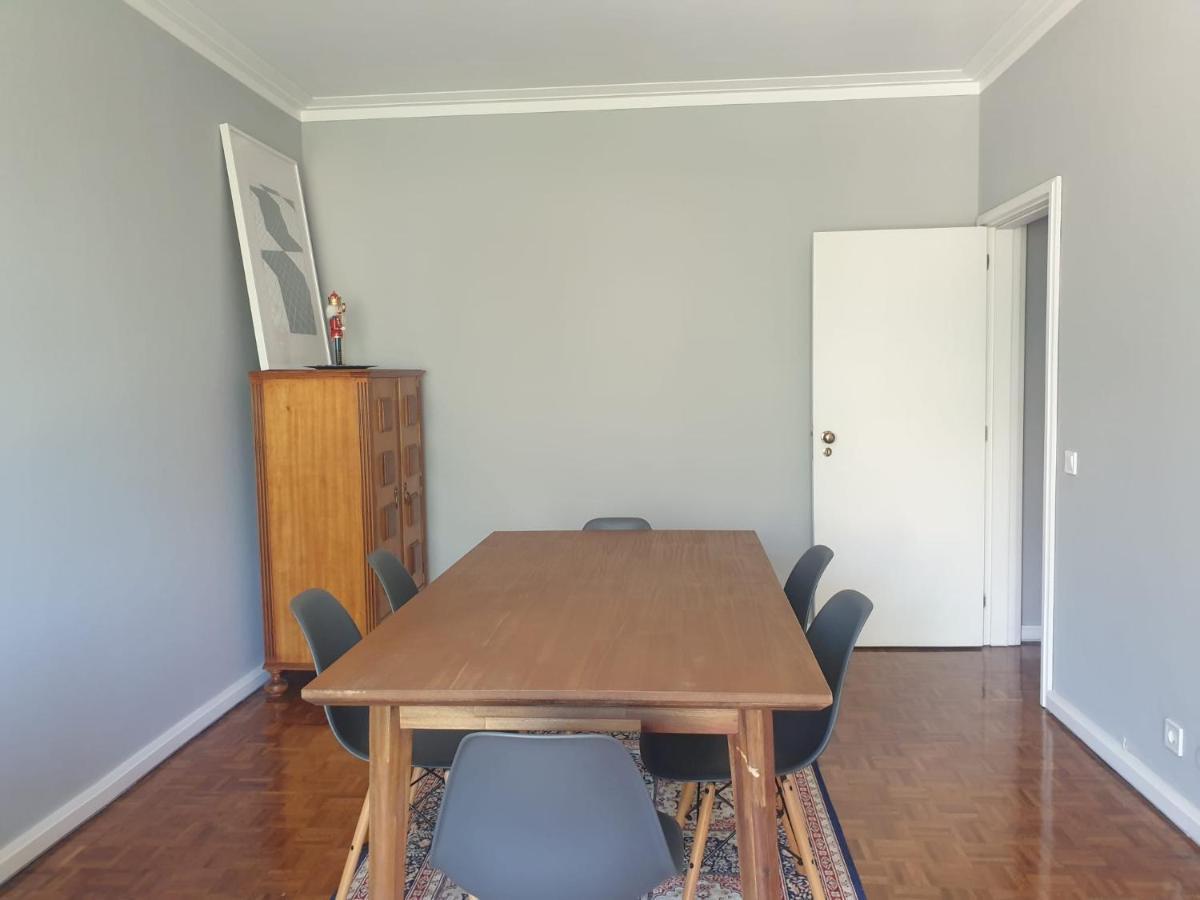 And Riverside Apartment *