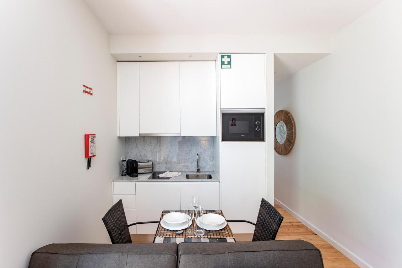 W/ Pool, Ac & Patio By Lovelystay