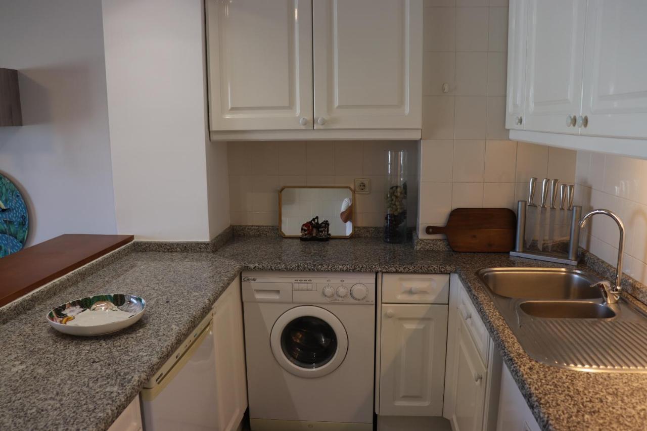 Confortable 1 Bedroom With Garage And Balcony * Porto