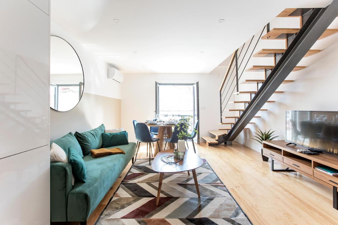 Bright 3br Flat W/ Ac In Center By Lovelystay