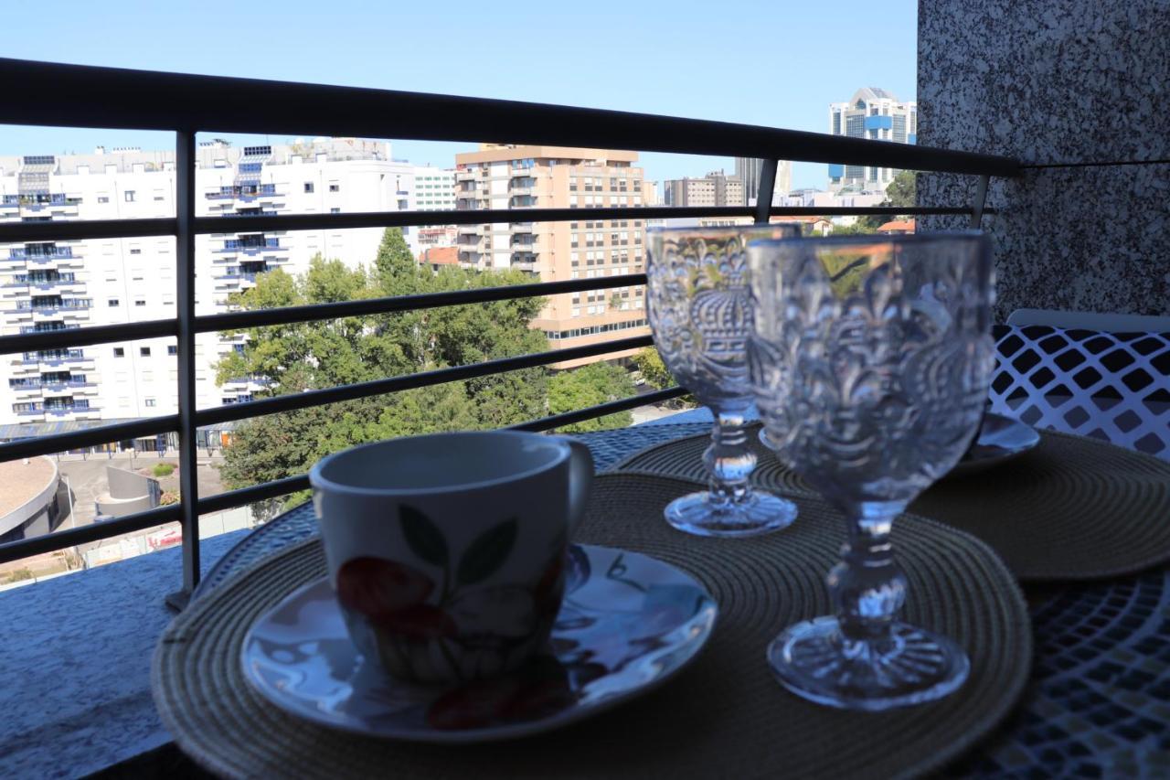 Confortable 1 Bedroom With Garage And Balcony * Porto