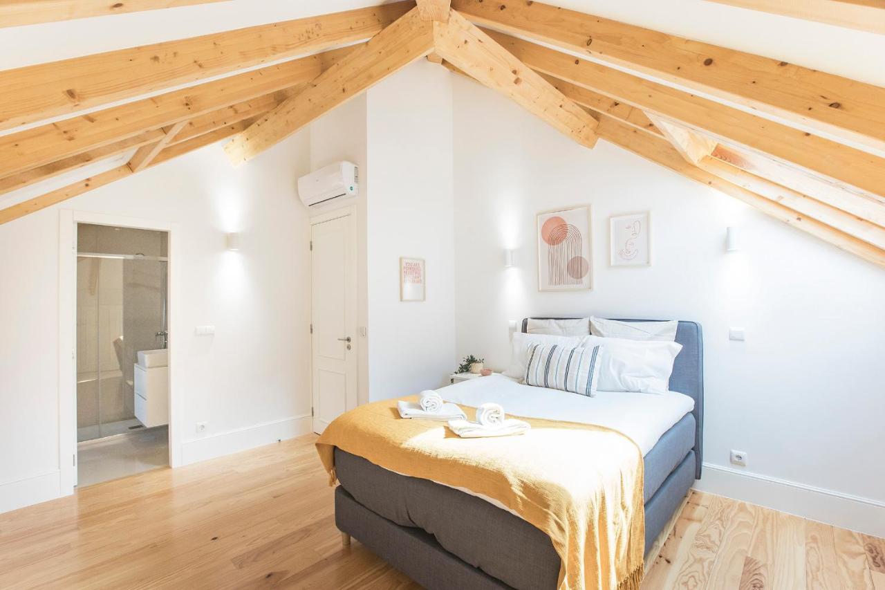 Bright 3br Flat W/ Ac In Center By Lovelystay *
