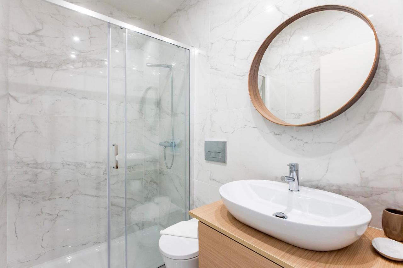 W/ Pool, Ac & Patio By Lovelystay * Porto