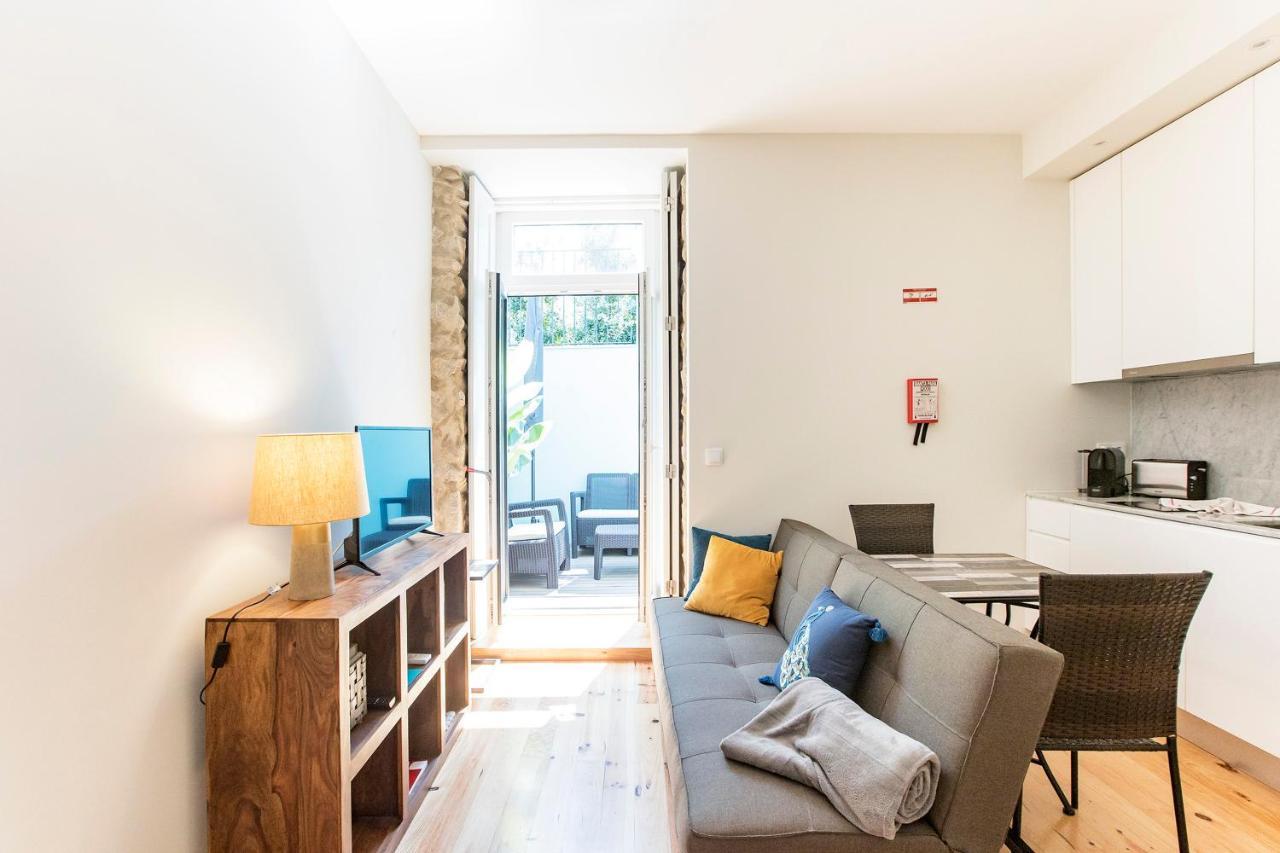 W/ Pool, Ac & Patio By Lovelystay Apartment
