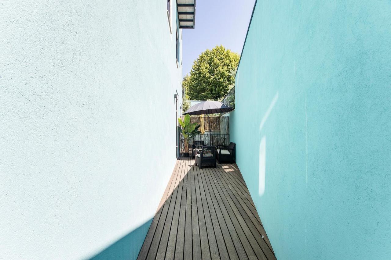 Apartment W/ Pool, Ac & Patio By Lovelystay
