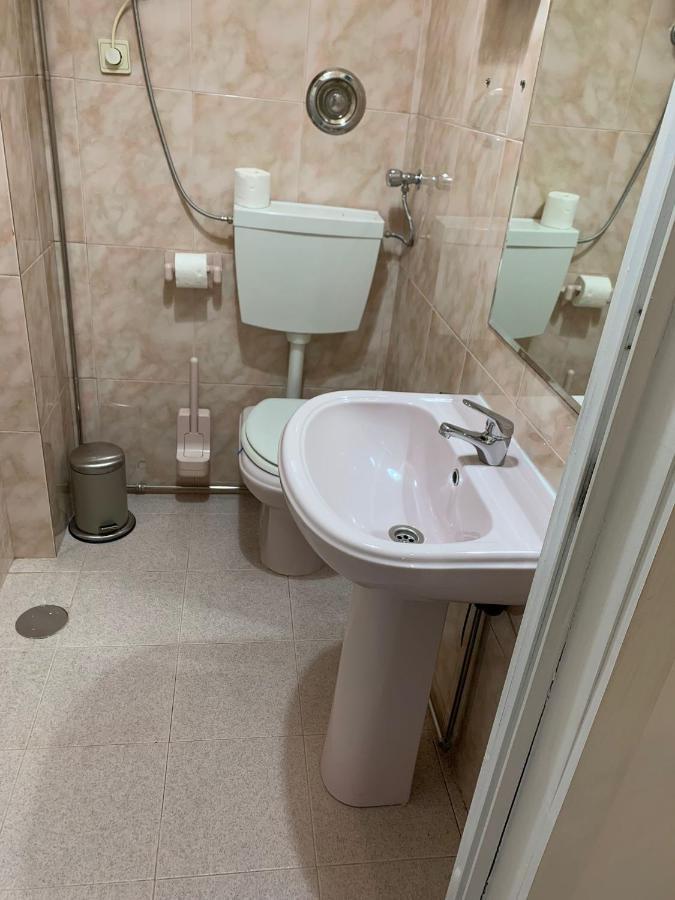 T1 - Rua Costa Cabral - Transportes Na Porta Appartement *