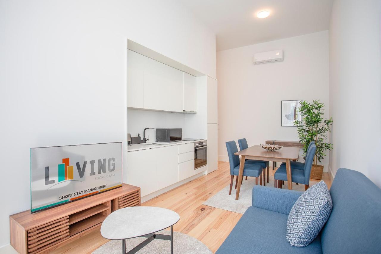 Liiiving In - View Apartment *
