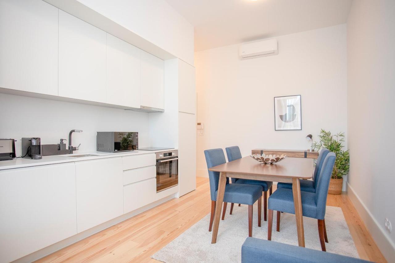 Apartment Liiiving In - View Porto