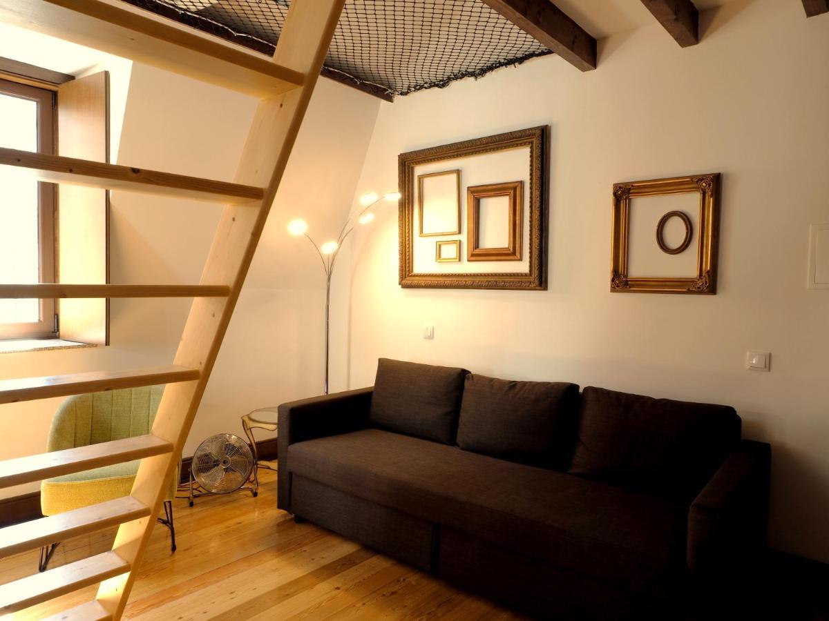 Framer's House - Authentic Downtown Apartment *