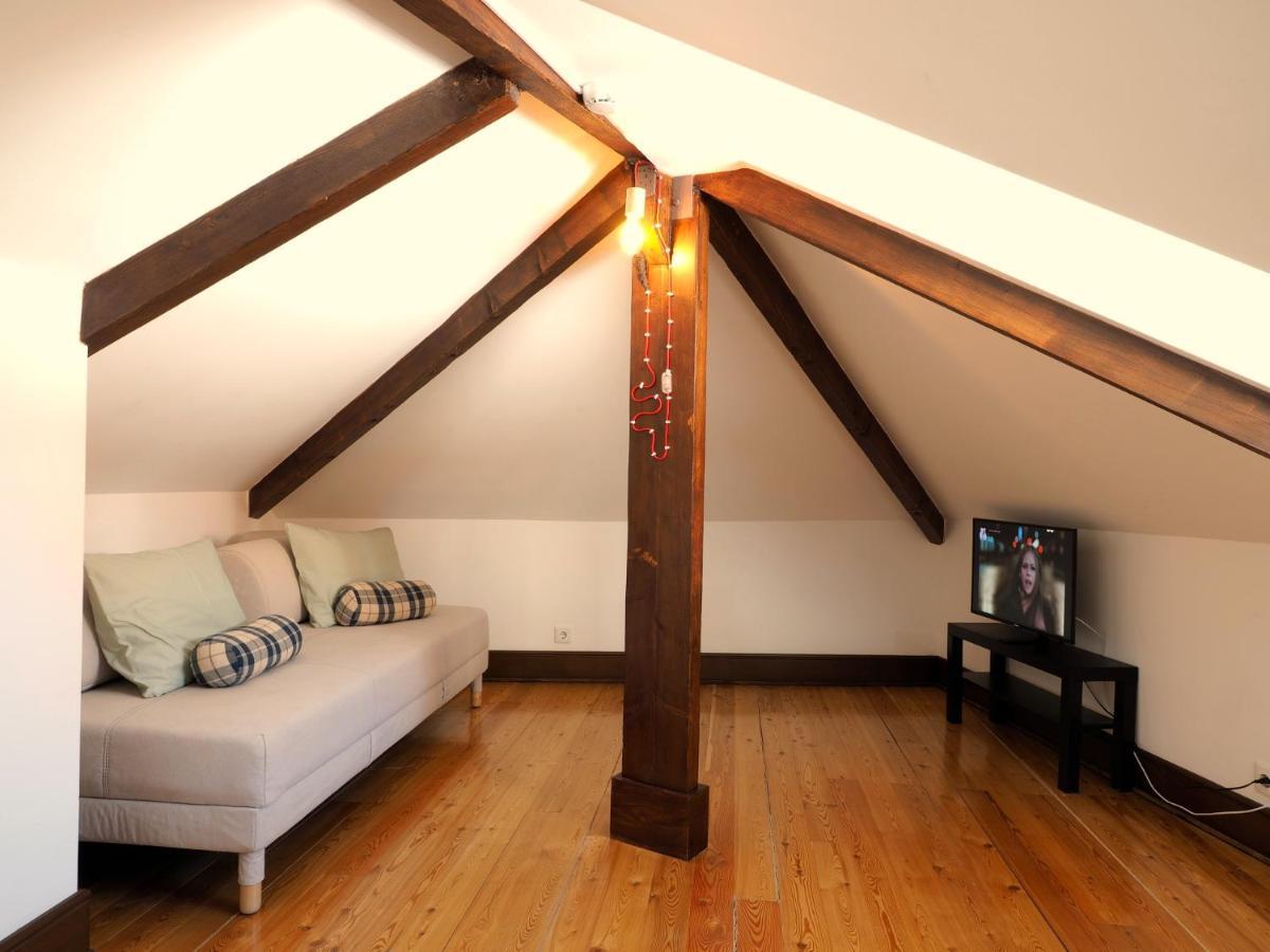 Framer's House - Authentic Downtown Apartment