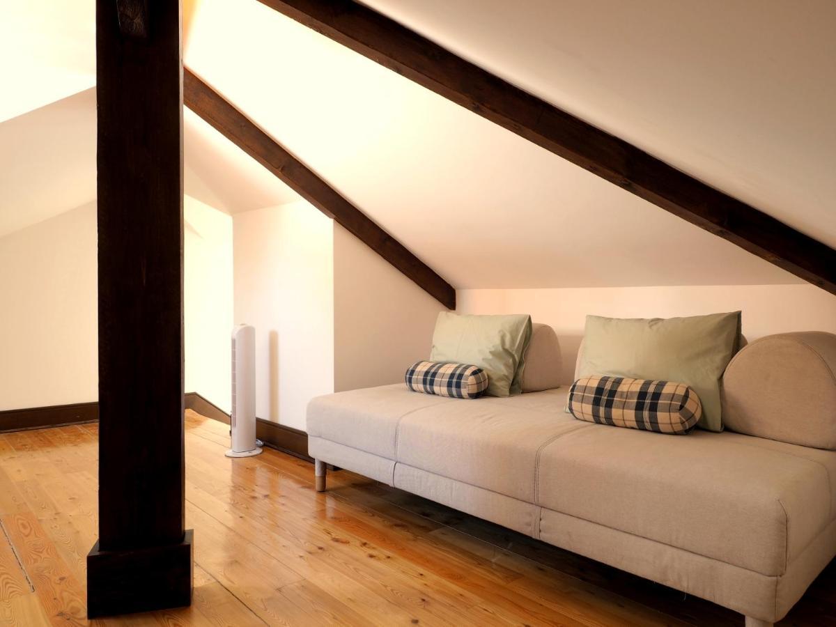 Framer's House - Authentic Downtown Apartment