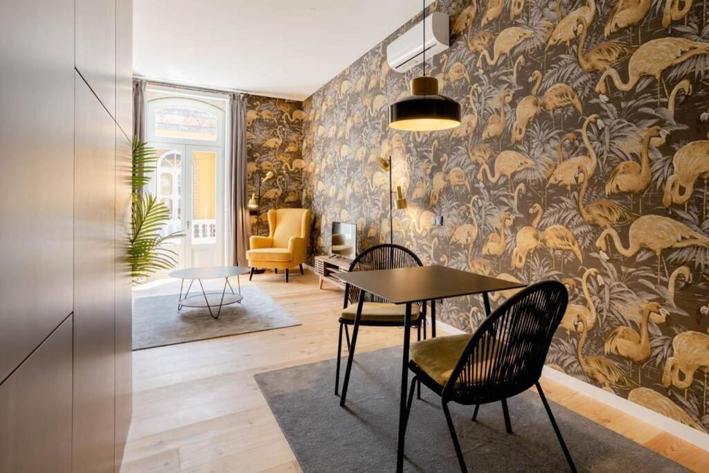 Boutique Rentals-art & Charm Ii W/ Terrace Appartement *