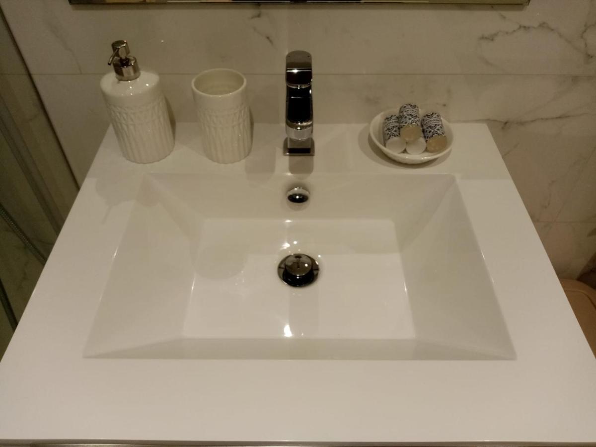 Antas Park Flat With Pool Porto