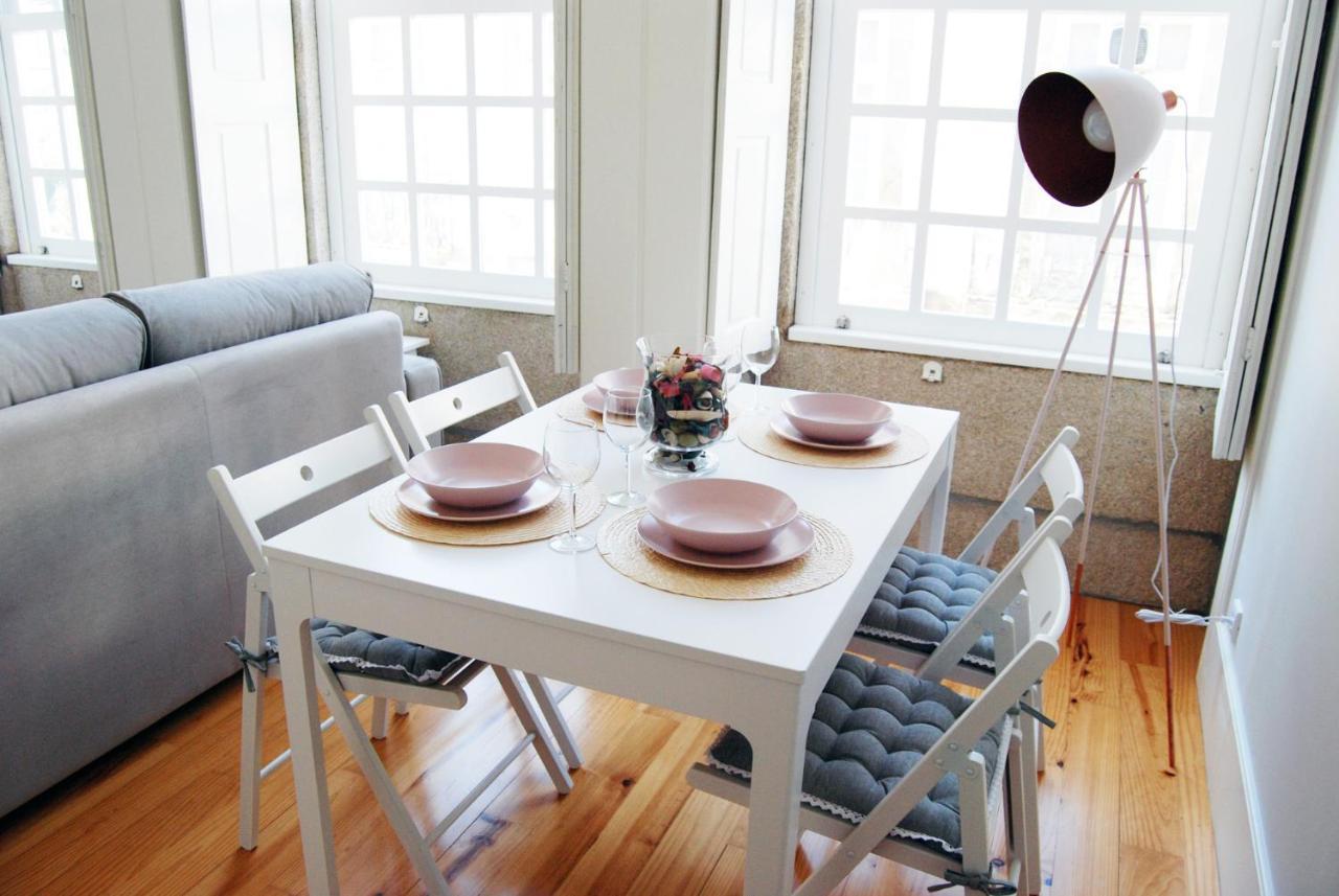 Charming - Free Parking - Heart Of The City Apartment