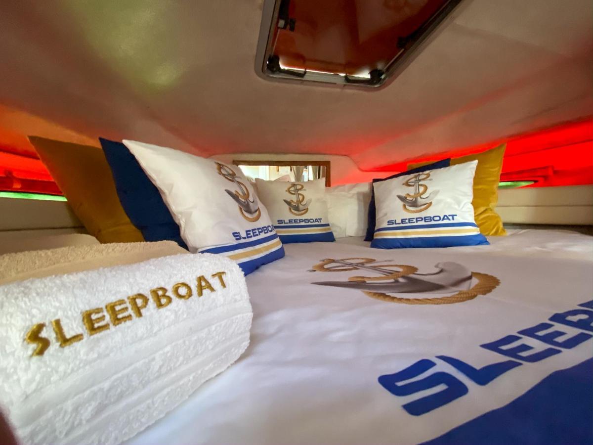 Sleepboat Yacht