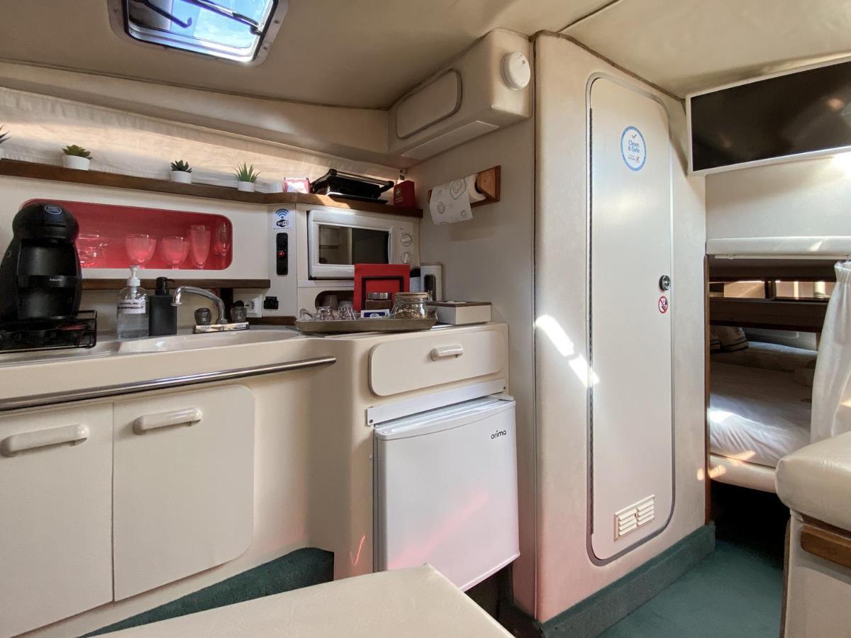 Sleepboat Yacht *