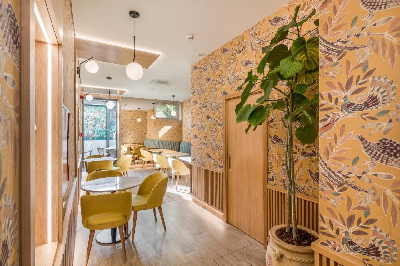 Aparthotel Legends House By Sweet 2*