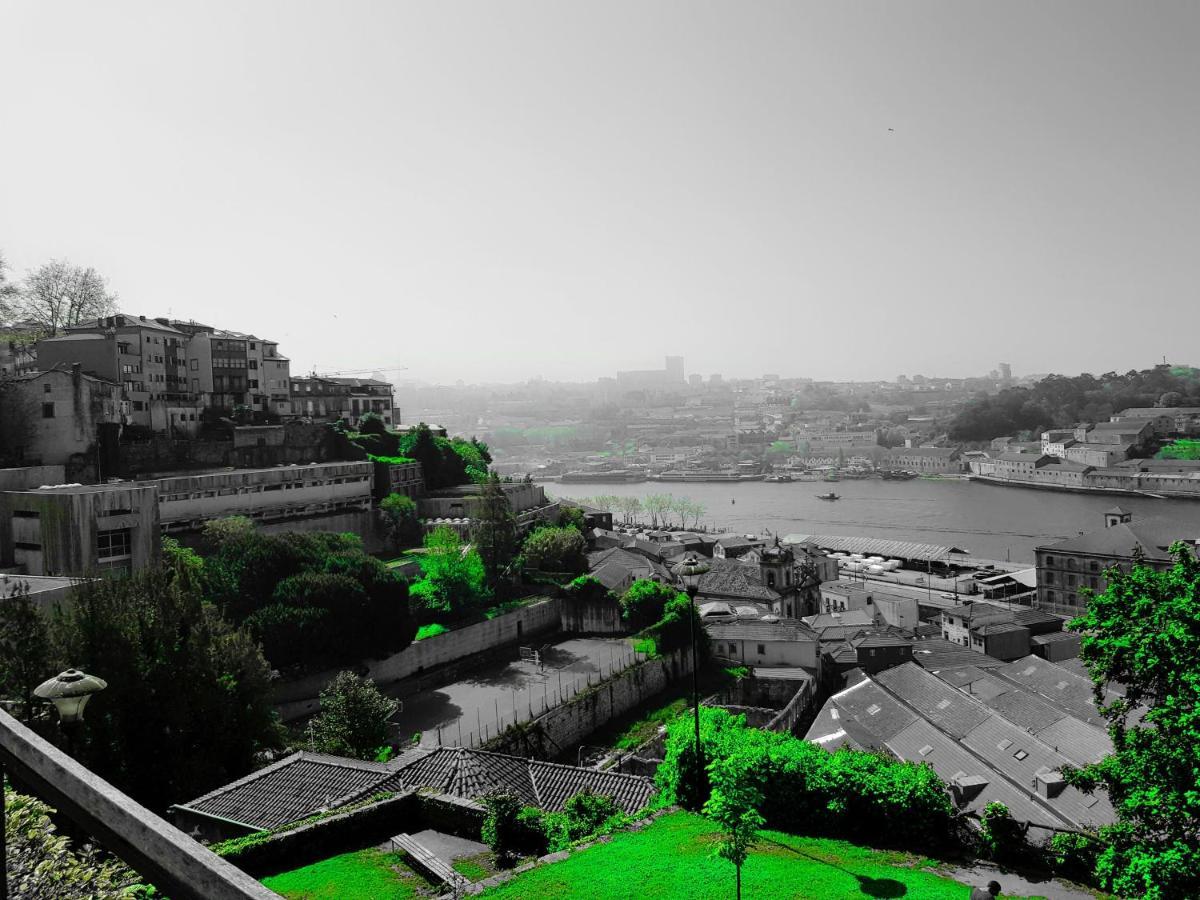 A Ilha Do Lindo Vale * Porto