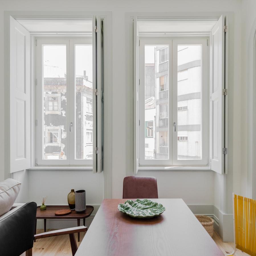 Appartement Charming Camoes In With Ac & Wi-fi
