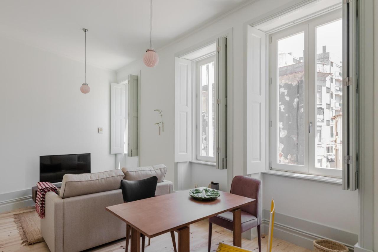 Appartement Charming Camoes In With Ac & Wi-fi Porto