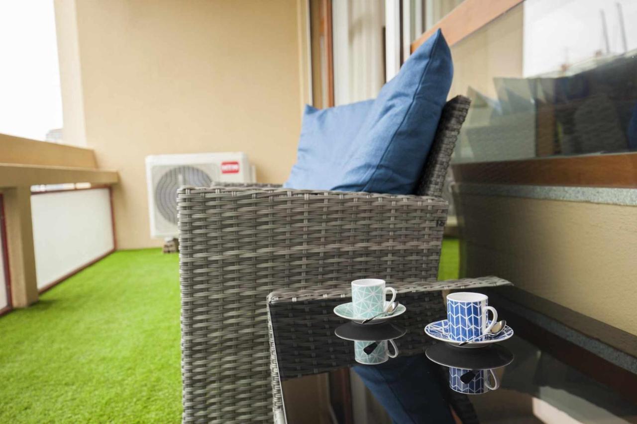 Golden & Blue House O Seu Novo Espaco No Homestay