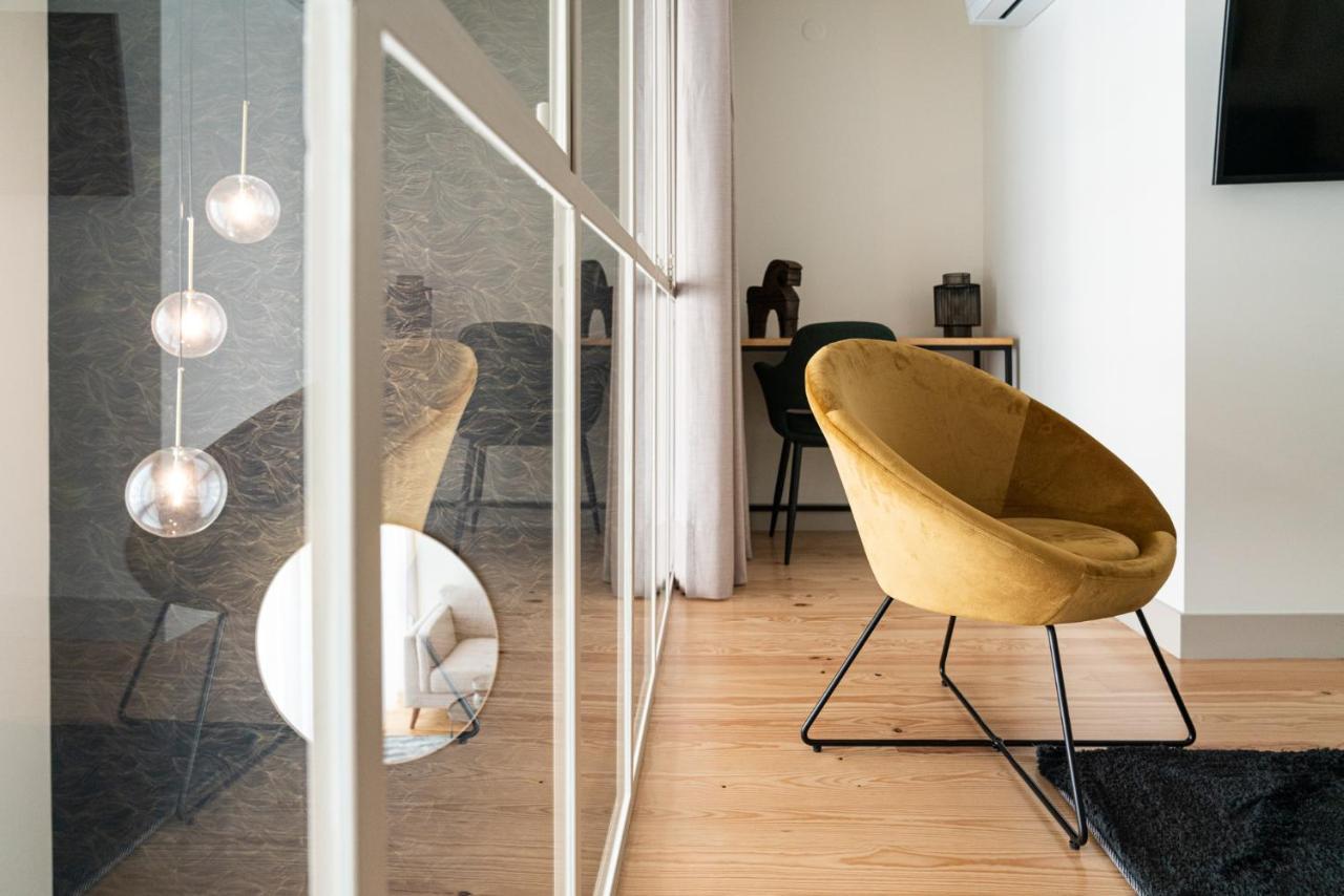 Shiny Apartment