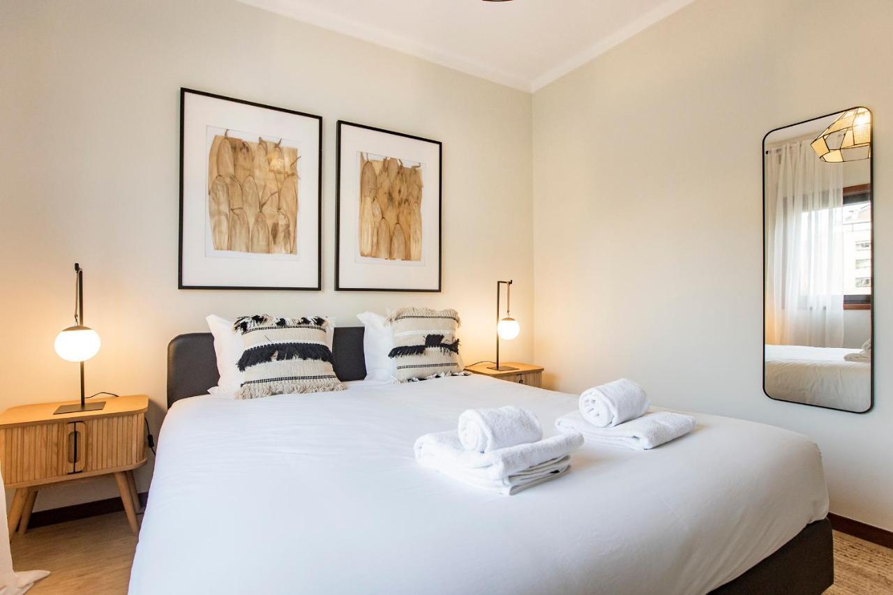 2br Flat In Bonfim W/ Ac & Balcony By Lovelystay * Porto