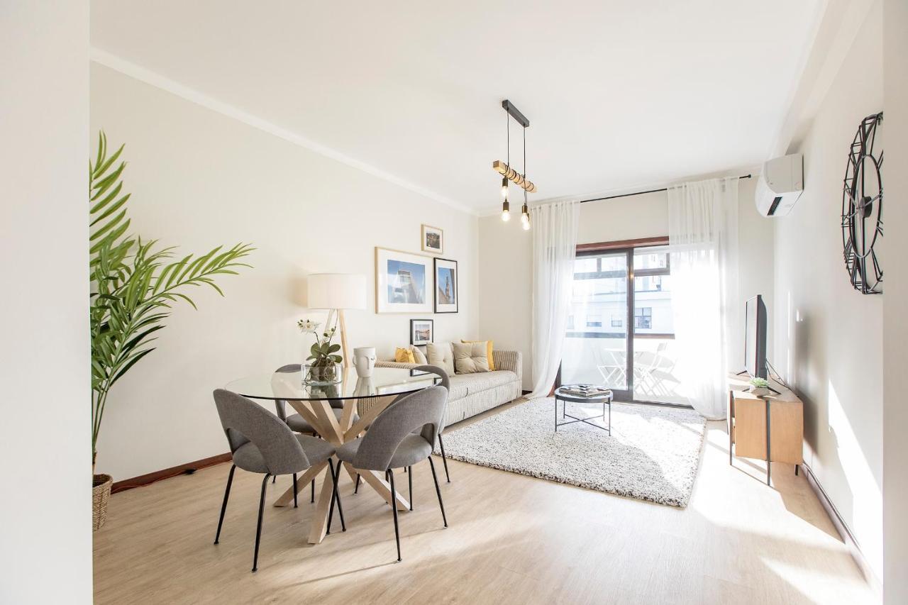 Appartement 2br Flat In Bonfim W/ Ac & Balcony By Lovelystay *