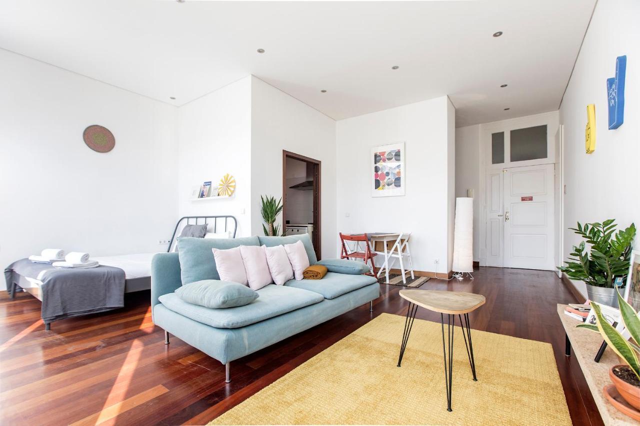 Appartement Bonjardim W/ Balcony By Lovelystay *
