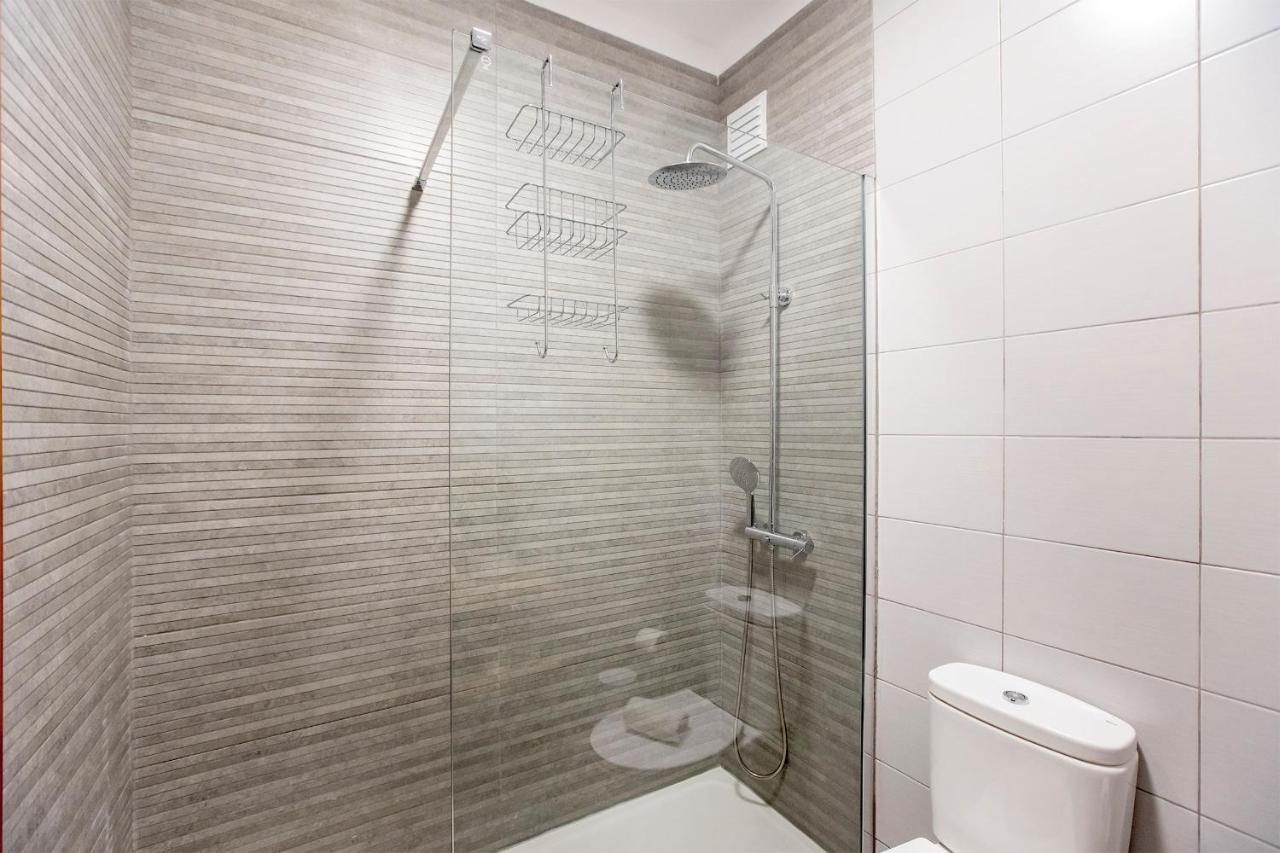 2br Flat In Bonfim W/ Ac & Balcony By Lovelystay * Porto