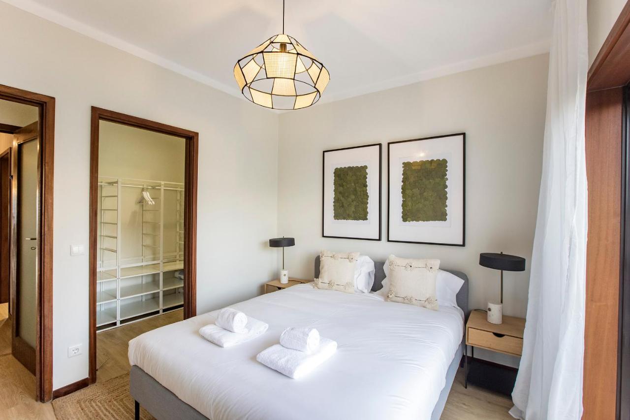 2br Flat In Bonfim W/ Ac & Balcony By Lovelystay * Porto