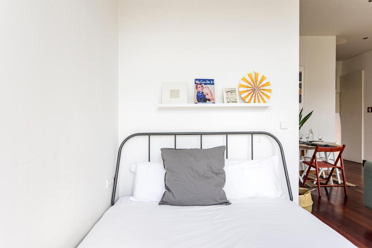 Apartment Bonjardim W/ Balcony By Lovelystay Porto