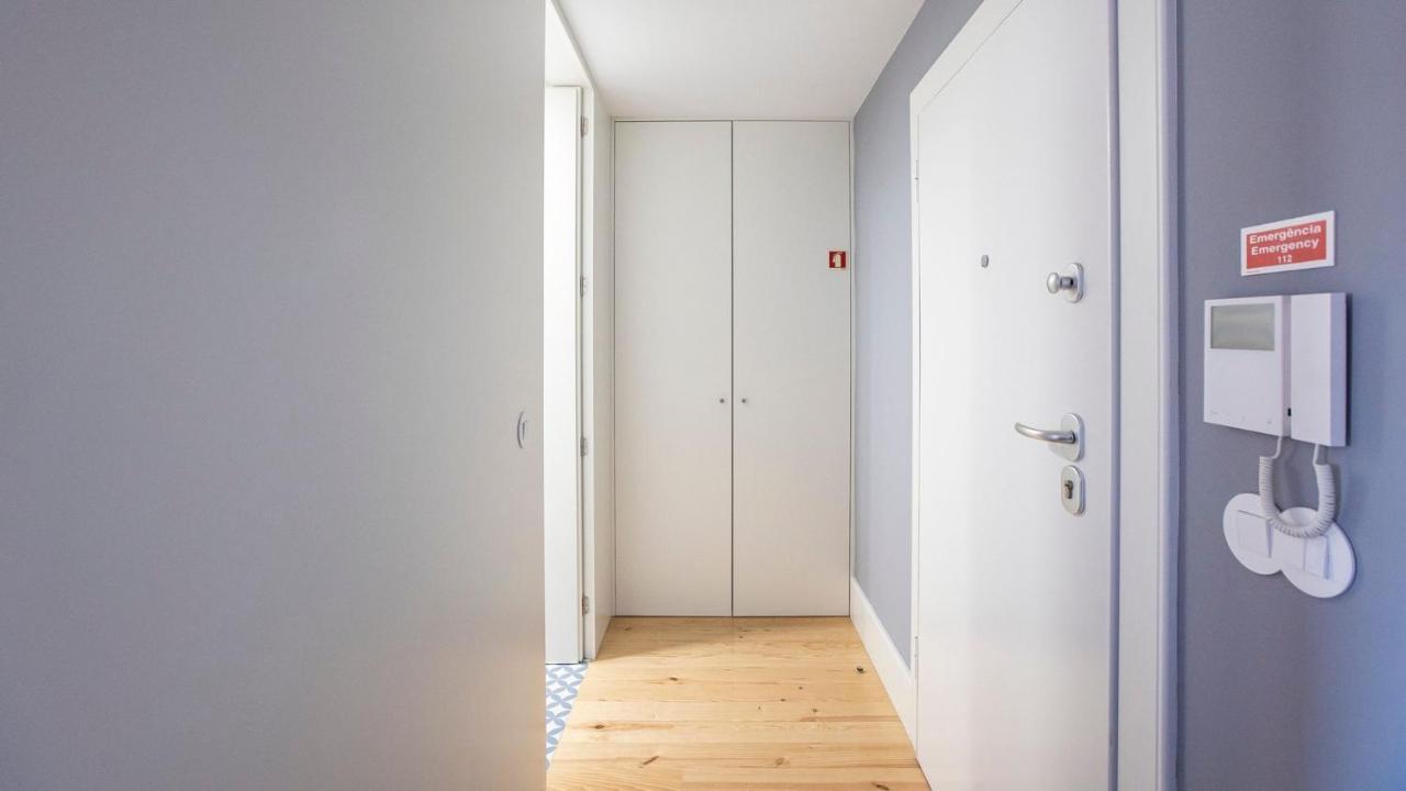 Stylish W/ Ac & Balcony By Lovelystay