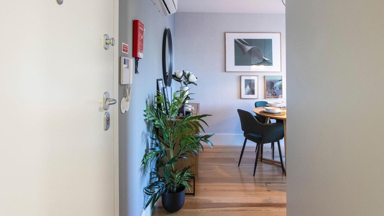 Apartment Stylish W/ Ac & Balcony By Lovelystay Porto