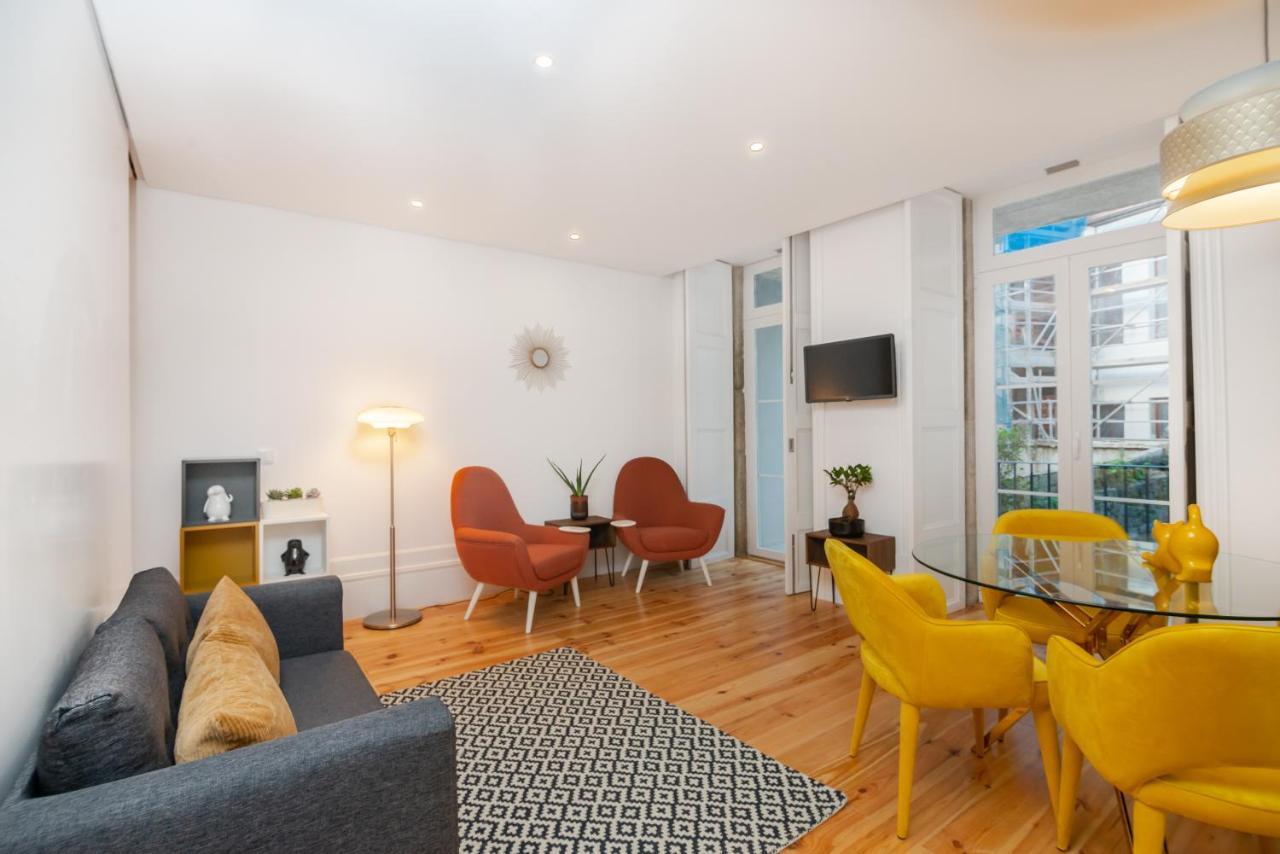Low Cost Parking - Private Garden - Almada 392 *