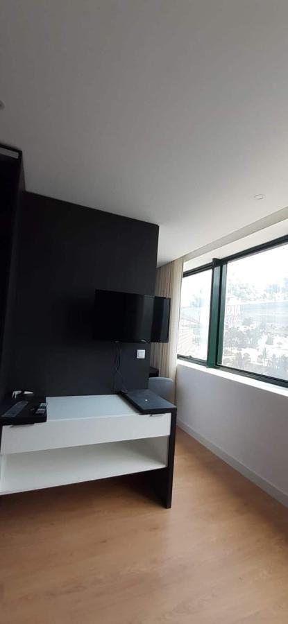 404 Gale Center Wifi, Parking Apartment *